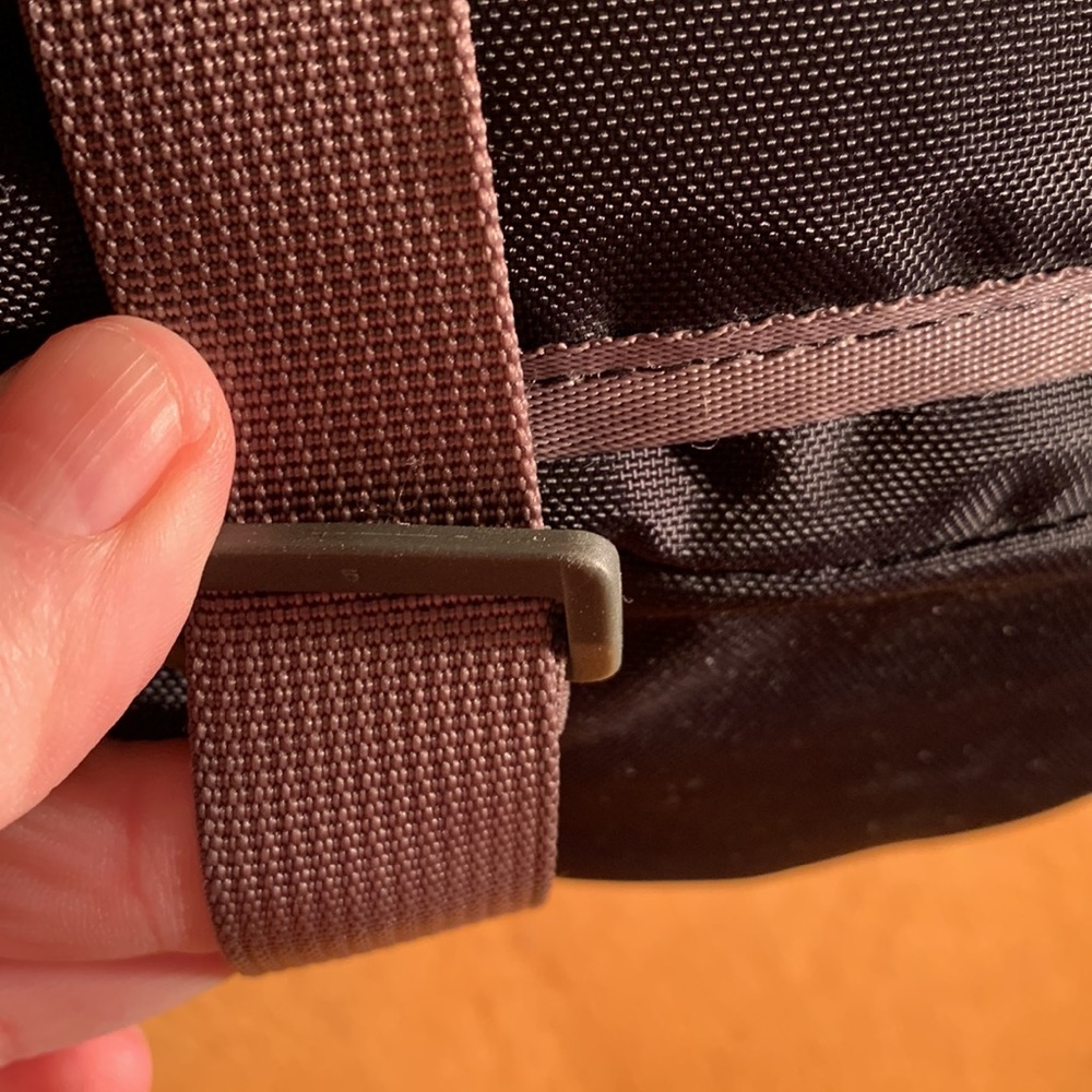 Timbuk2 large Command messenger padded laptop travel bag crossbody carry on VGUC - Picture 5 of 16